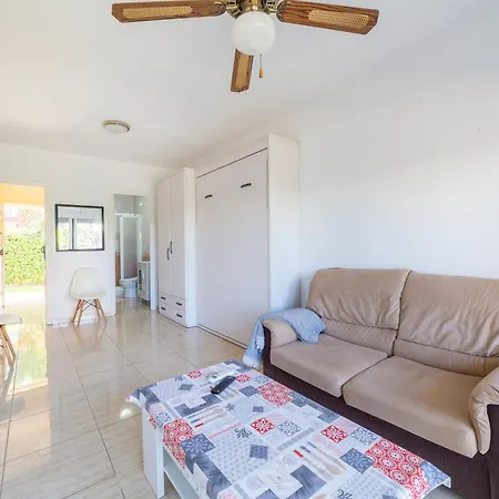 Gaviotas 4 Apartment *